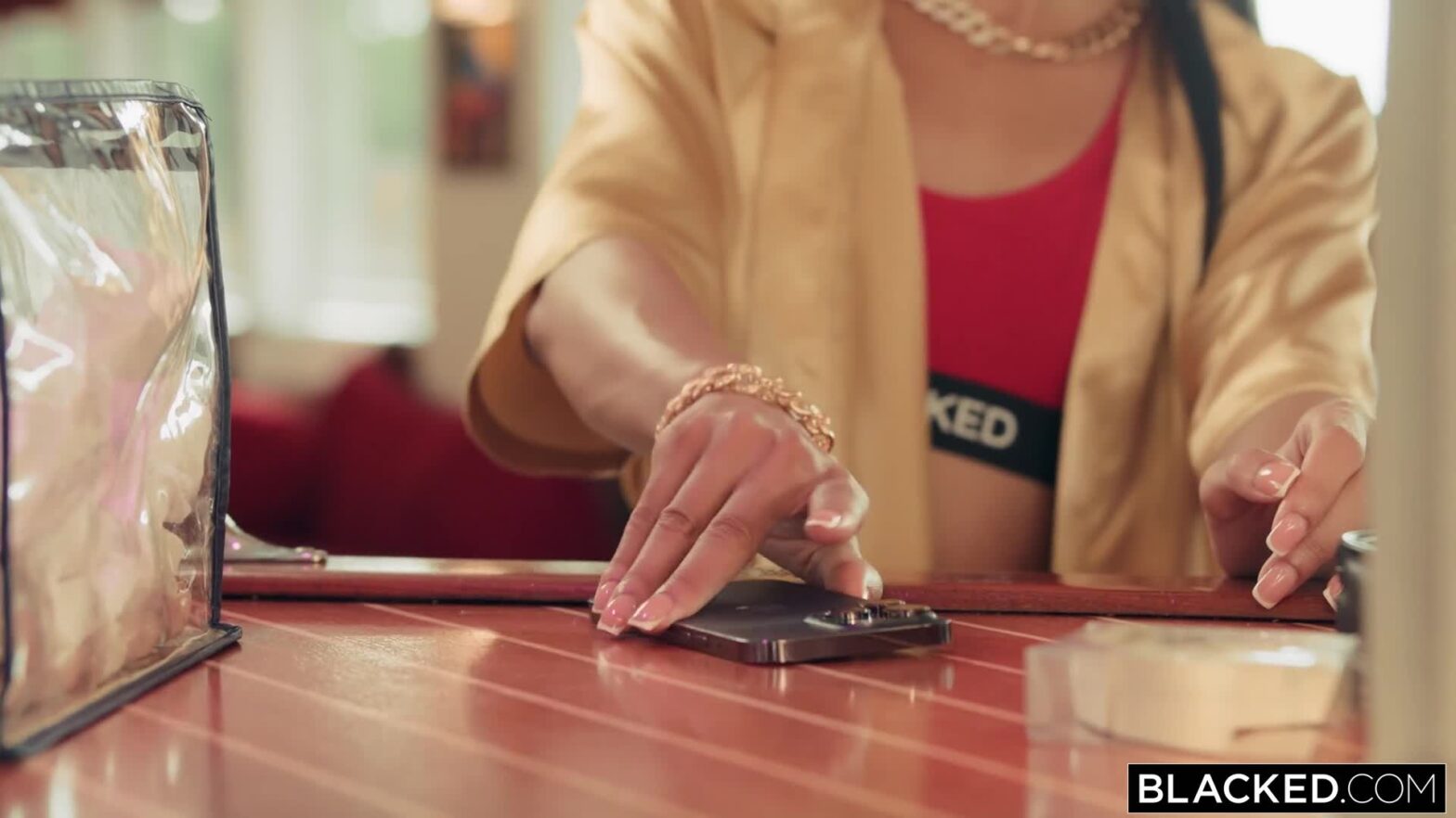 Nữ cảnh sát Mỹ em gái liếm lồn đồng nghiệp nước phun sàn huấn luyện