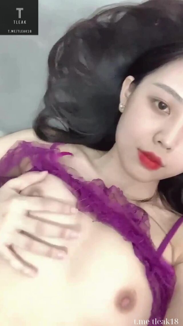 Idol loli vú to móc lồn tự sướng hậu trường MV