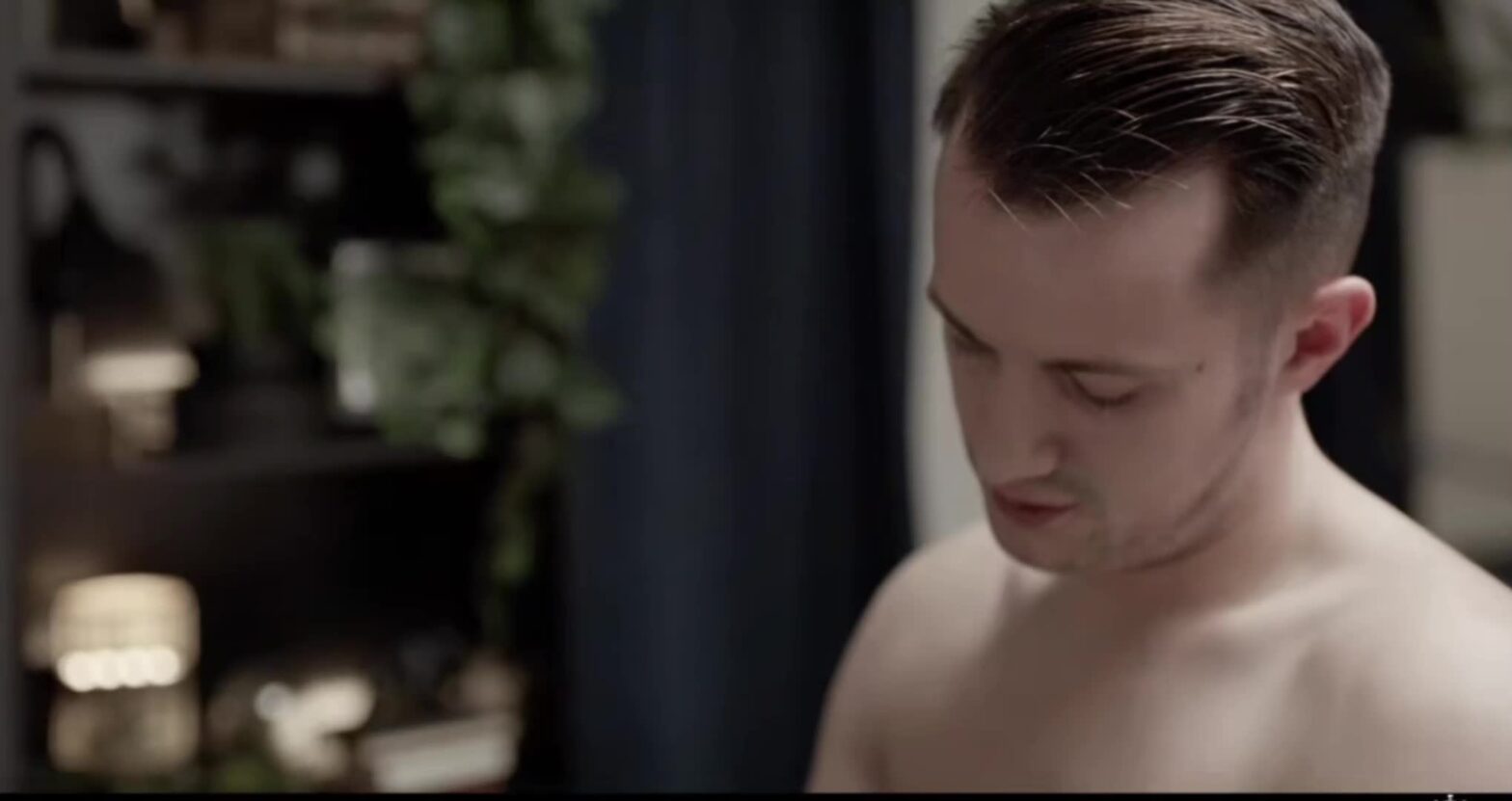 Y tá vú to doggy bàn khám nước ngập phòng trực