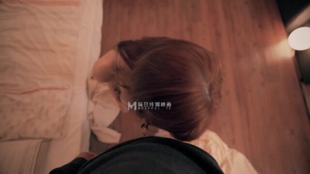 Người Mẫu Xăm Trổ Đồ Da Bị Đạo Diễn BDSM Phim Trường