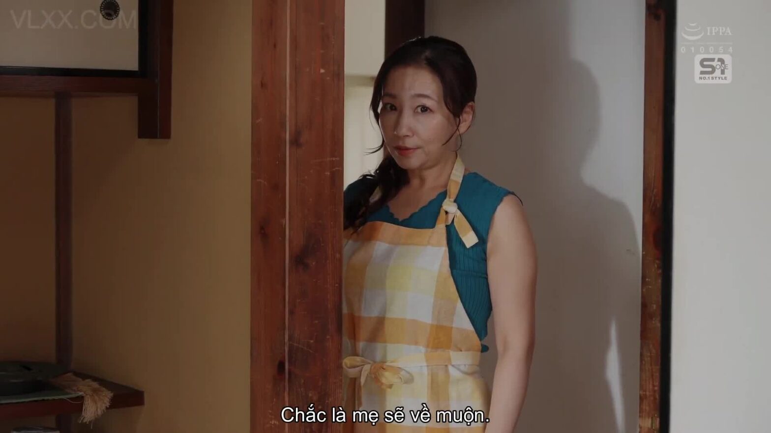 Địt Lỗ Đít Cô Chủ Nhà Trong Kitchen