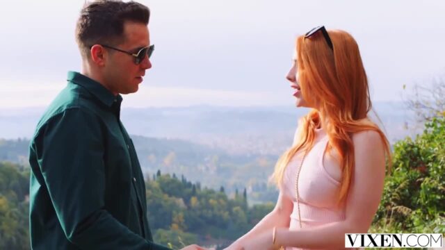 Ghệ tây da trắng vú bự cưỡi ngựa ngược nước dâm thành sông