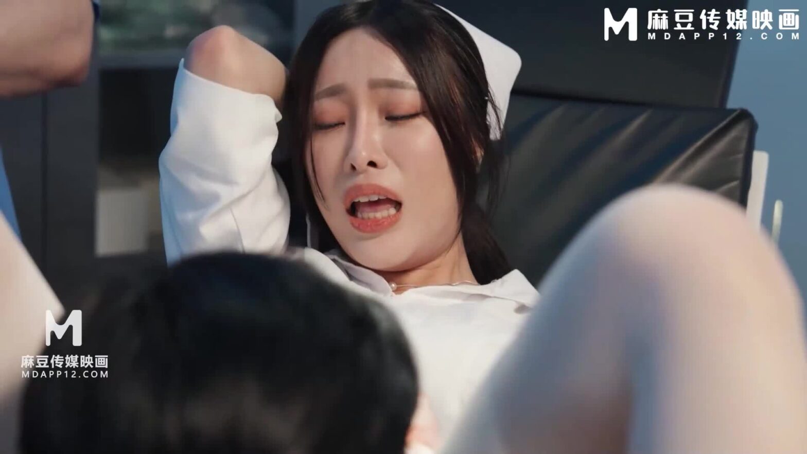 Sếp nữ Thái đồ bơi quan hệ đối tác nước thành sông bể bơi